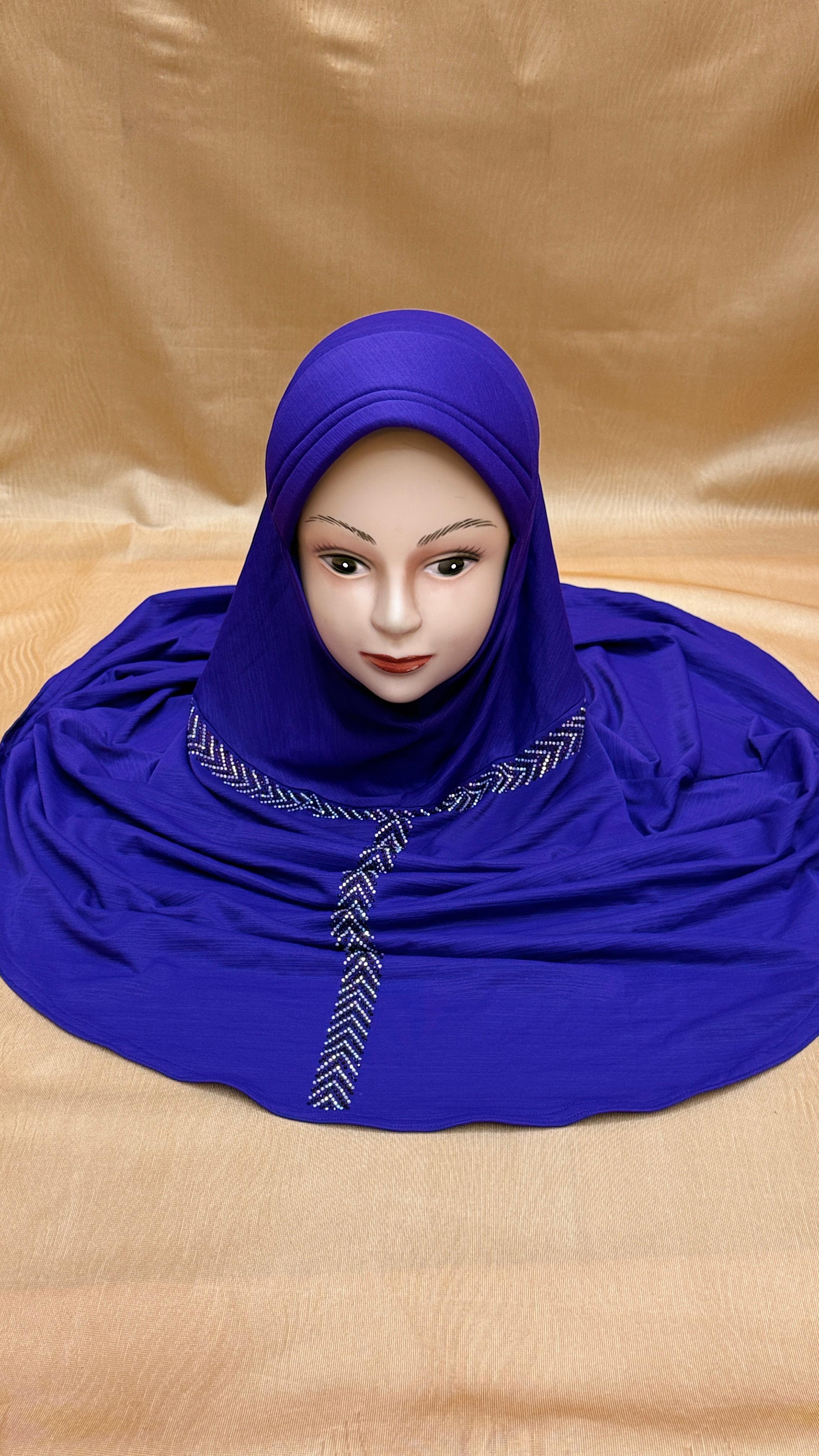 Ready-to-Wear Makhna Hijab – Soft Hosiery Fabric