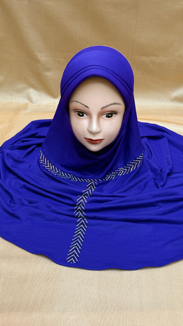 Ready-to-Wear Makhna Hijab – Soft Hosiery Fabric