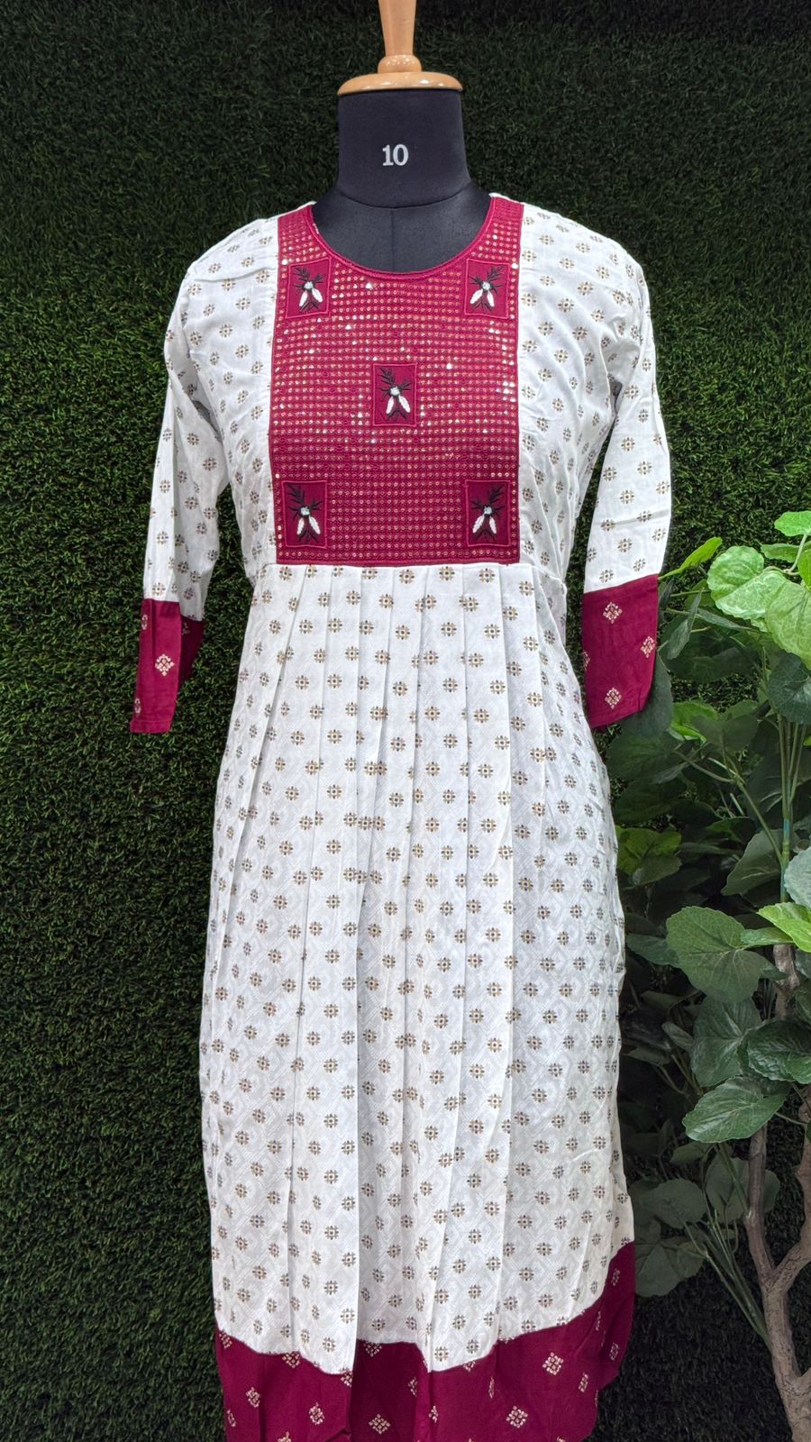 Effortless Ethnic Style: Maroon Premium Kurti