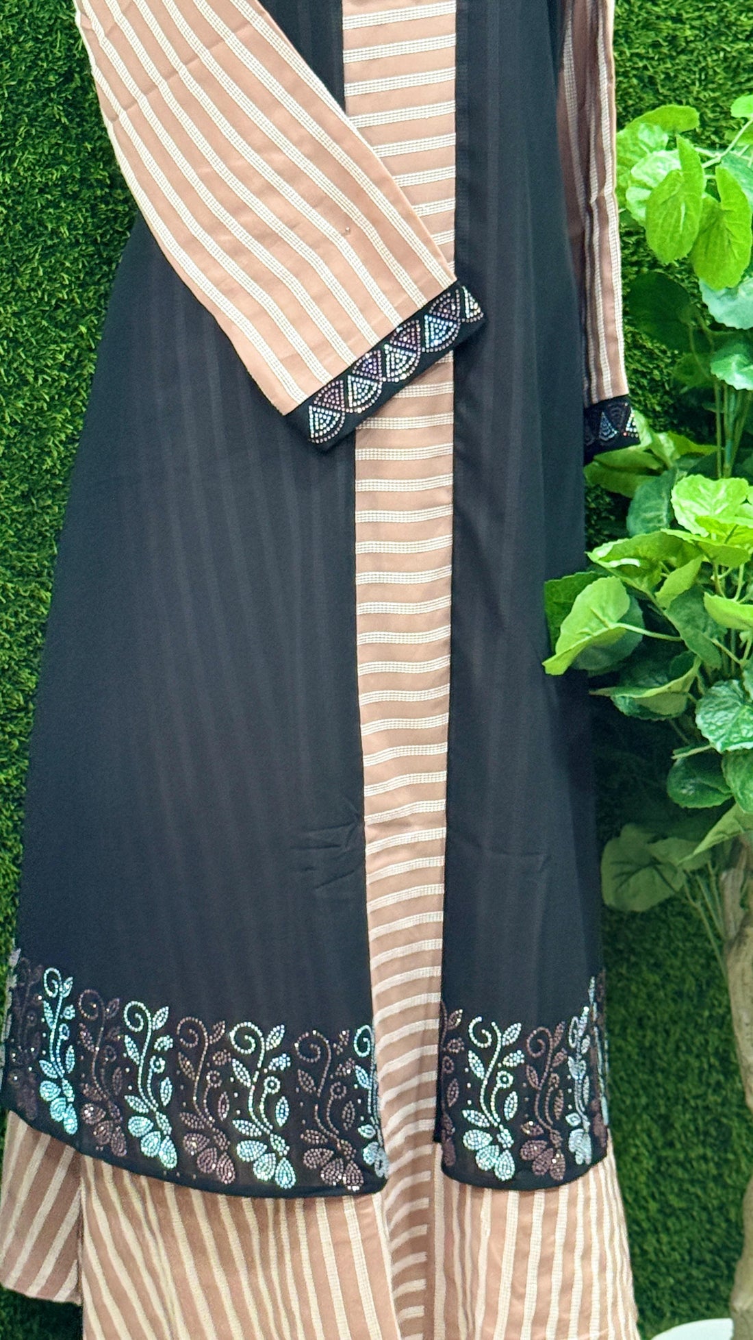 Elegant Two-Tone Firdous Abaya