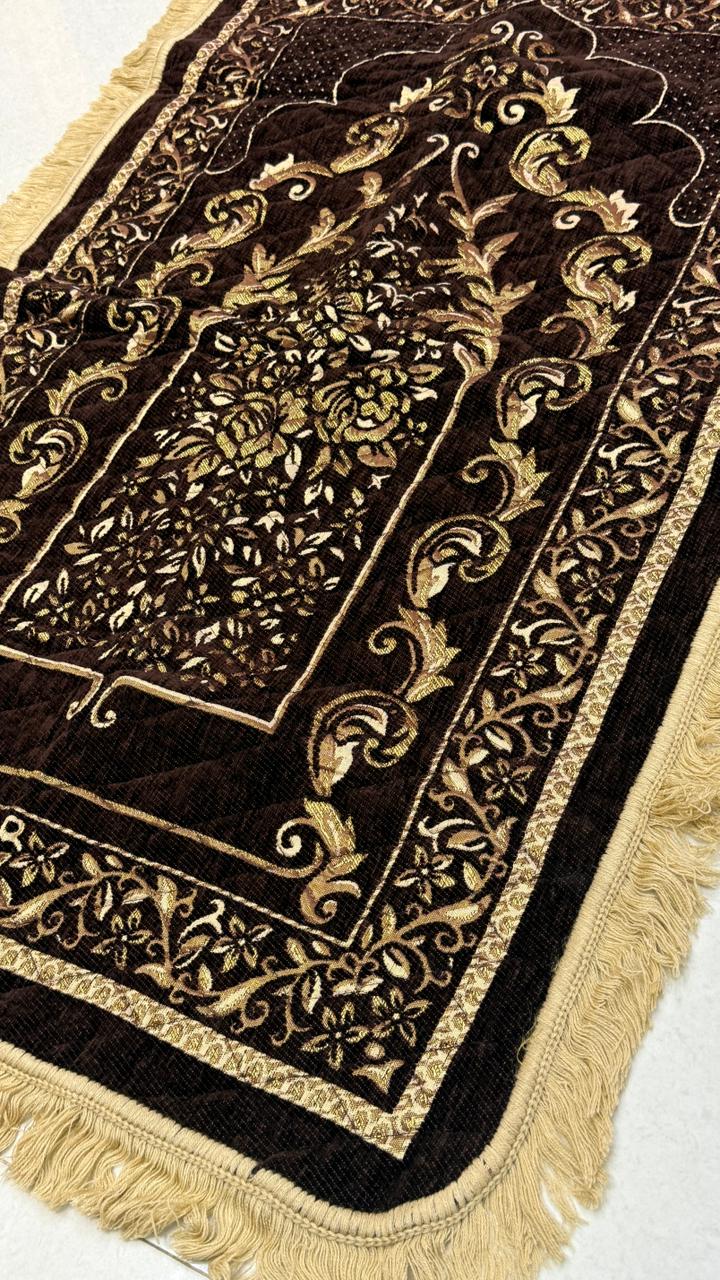 Luxury Velvet Musallah Prayer Mat – Soft & Comfortable for Daily Salah